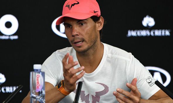 Rafael Nadal : « Même si je suis en couple, je comprends pas pourquoi ça vous intéresse, ça c’est ma vie et ça n’a rien à voir avec le tennis, je répondrais plus à ses questions. »