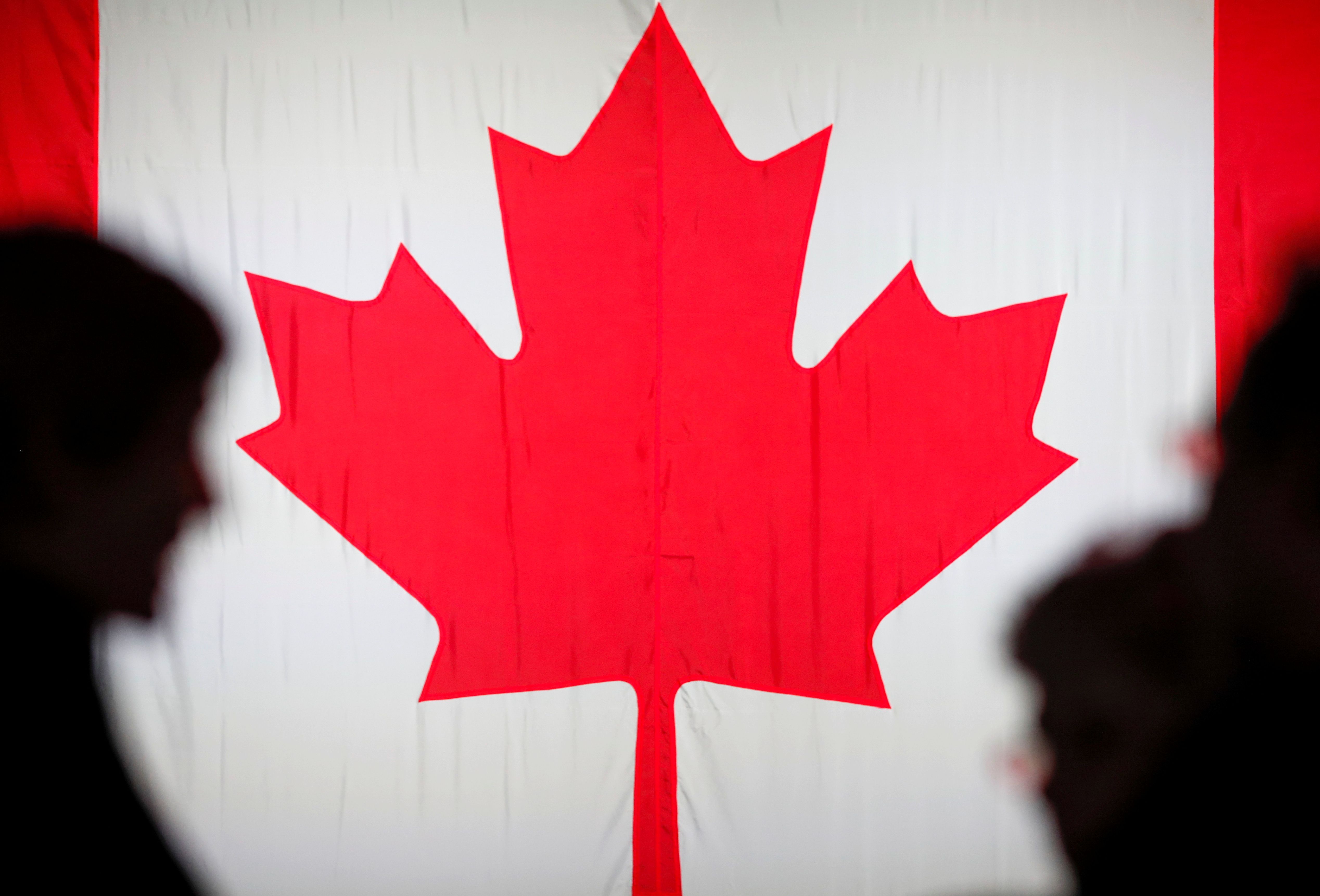 Canada border closes until further notice