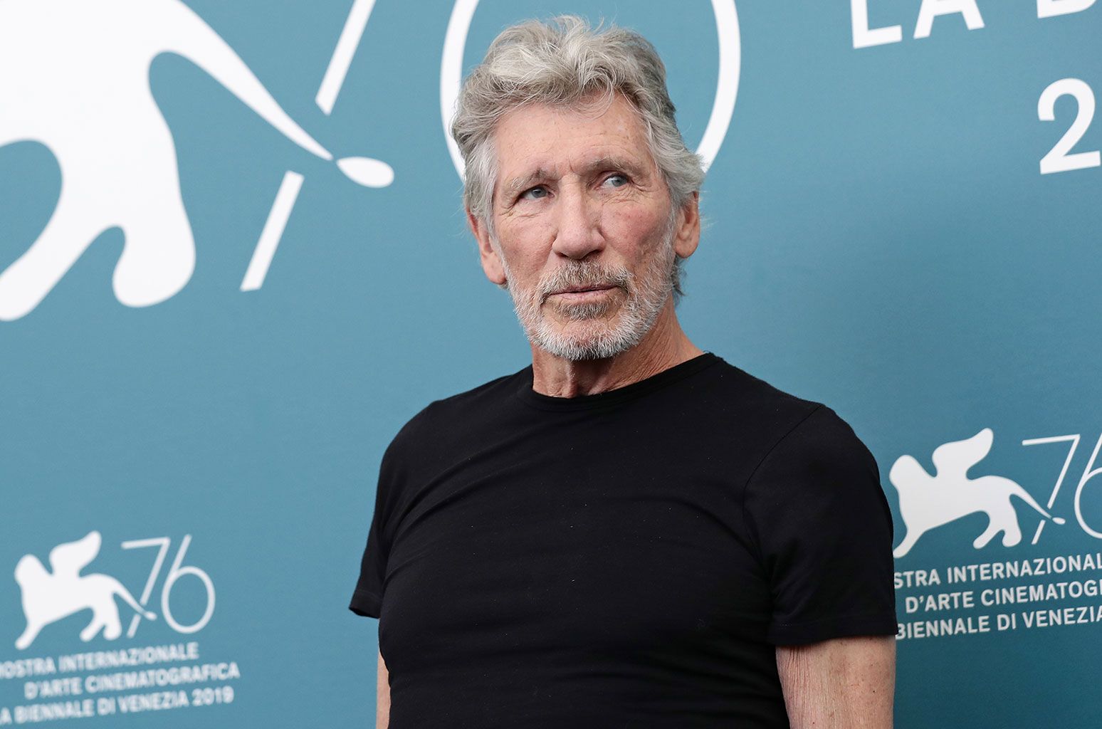 Roger Waters muere en un accidente de tráfico