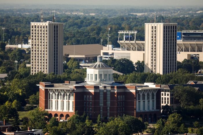 UNIVERSITY OF KENTUCKY EXTENDS SPRING SEMESTER BY HAVING 2 MORE WEEKS OF CLASSES