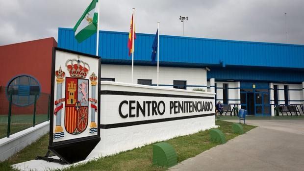 Se fuga un preso del centro penitenciario de Botafuegos condenado a 25 años de prisión por asesinato